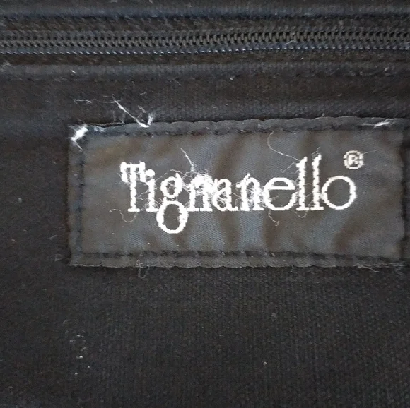 Tignanello Black Pebble Leather Shoulder Bag - Picture 8 of 14